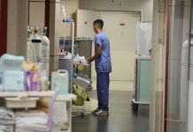 Coronavirus France en direct : L’Alsace, le Vaucluse et le Cher en couvre-feu à 18h à partir de dimanche Coronavirus France en direct : Nouvelles règles pour entrer sur le territoire français