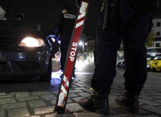 Coronavirus France en direct : Reconfinement pour les plus vulnérables Coronavirus France en direct : Reconfinement pour les plus vulnérables