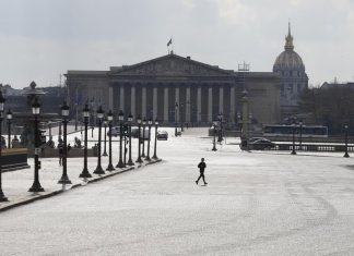 Coronavirus France en direct : la menace d’un troisième confinement plane toujours Coronavirus France en direct : la menace d'un troisième confinement plane toujours
