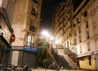 Couvre-feu avancé à 18 h : 15 départements sous surveillance Couvre-feu avancé à 18 h : 15 départements sous surveillance