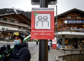 Doubs : 48 Français placés en isolement à leur retour de Suisse (détail) Doubs : 48 Français placés en isolement à leur retour de Suisse (détail)