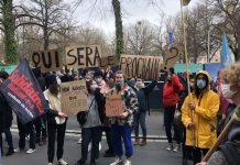 Les étudiants dans la rue pour réclamer le retour des cours en présentiel (détail) Les étudiants dans la rue pour réclamer le retour des cours en présentiel (détail)