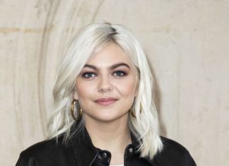 Louane : son nouveau look radical partage les internautes (Photo) Louane : son nouveau look radical partage les internautes (Photo)