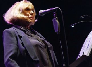 Marianne Faithfull pourrait ne plus jamais chanter à cause de séquelles du Covid Marianne Faithfull pourrait ne plus jamais chanter à cause de séquelles du Covid