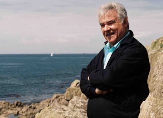 Mort de Georges Pernoud : Les hommages au présentateur historique de « Thalassa », se multiplient Mort de Georges Pernoud : Les hommages au présentateur historique de "Thalassa", se multiplient