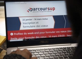 Ouverture des inscriptions sur Parcoursup le 20 janvier 2021 à 14 heures Ouverture des inscriptions sur Parcoursup le 20 janvier 2021 à 14 heures