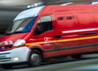 Un jeune homme de 18 ans meurt défenestré dans son lycée « probablement » par suicide Un jeune homme de 18 ans meurt défenestré dans son lycée "probablement" par suicide