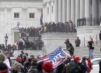 Violences à Washington : 4 morts et plusieurs blessés après l’incursion des partisans de Trump dans le Capitole Violences à Washington : 4 morts et plusieurs blessés après l'incursion des partisans de Trump dans le Capitole