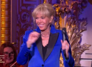 Brigitte Macron : ce pas de danse qui fait le buzz ! (VIDEO) Brigitte Macron : ce pas de danse qui fait le buzz ! (VIDEO)
