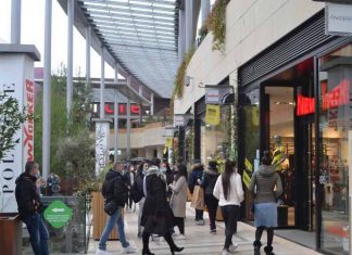 Coronavirus France : La liste des centres commerciaux qui pourraient être concernés par une fermeture Coronavirus France : La liste des centres commerciaux qui pourraient être concernés par une fermeture