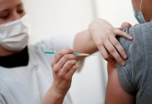 Doctolib, Maiia, Allodocteur : Rendez-vous, ce que l’on sait sur la vaccination qui va débuter chez les médecins généralistes Doctolib, Maiia, Allodocteur : Rendez-vous, ce que l’on sait sur la vaccination qui va débuter chez les médecins généralistes