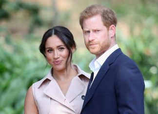 « Ils ne l’ont pas vu venir » : Harry et Meghan Markle pris de court par Elizabeth II (détail) « Ils ne l’ont pas vu venir » : Harry et Meghan Markle pris de court par Elizabeth II (détail)