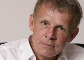 Patrick Poivre d’Arvor accusé de viols : la réaction de Jean-Pierre Pernaut (détail) Patrick Poivre d’Arvor accusé de viols : la réaction de Jean-Pierre Pernaut (détail)