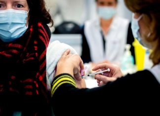 Que sait-on de l’efficacité des vaccins contre les variants britannique et sud-africain? Que sait-on de l’efficacité des vaccins contre les variants britannique et sud-africain?