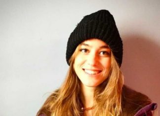 Richard Berry accusé d’inceste : sa fille Joséphine poste une photo et message lourds de sens (détail) Richard Berry accusé d'inceste : sa fille Joséphine poste une photo et message lourds de sens (détail)