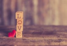 Saint-Valentin 2021 : quelle est l’origine de cette fête ? (détail) Saint-Valentin 2021 : quelle est l'origine de cette fête ? (détail)