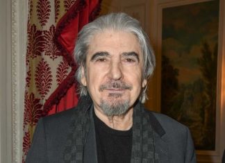 Serge Lama : son mariage surprise à 78 ans (détail) Serge Lama : son mariage surprise à 78 ans (détail)