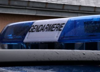 Un homme et son bébé retrouvés morts par balles dans les Ardennes (détail) Un homme et son bébé retrouvés morts par balles dans les Ardennes (détail)