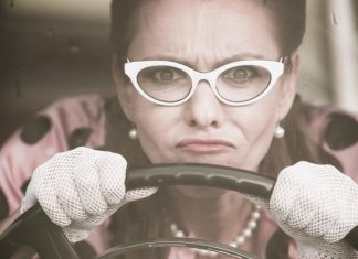 Une automobiliste flashée à 703 km/h à bord d’une Ford Focus, Le radar a eu un bug Une automobiliste flashée à 703 km/h à bord d'une Ford Focus, Le radar a eu un bug