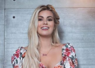 Carla Moreau accusée de sorcellerie : la somme astronomique qu’elle aurait dépensée chez sa voyante (VIDEO) Carla Moreau accusée de sorcellerie : la somme astronomique qu'elle aurait dépensée chez sa voyante (VIDEO)