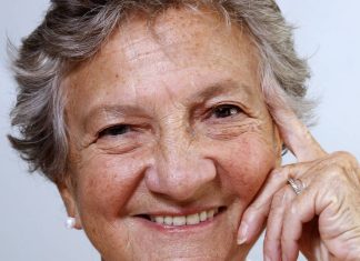 Marthe Villalonga : à 89 ans, l’actrice évoque pour la première fois sa relation cachée avec un homme marié, pendant près de 50 ans (détail) Marthe Villalonga : à 89 ans, l'actrice évoque pour la première fois sa relation cachée avec un homme marié, pendant près de 50 ans (détail)