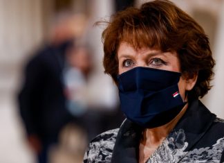 Covid-19. « À un moment précis, j’ai cru mourir », confie Roselyne Bachelot (Vidéo) Covid-19. « À un moment précis, j’ai cru mourir », confie Roselyne Bachelot (Vidéo)