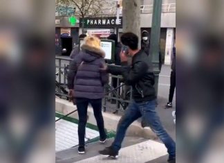 Femme poussée dans le métro à Paris : le récit étonnant du témoin qui a filmé la scène (Vidéo) Femme poussée dans le métro à Paris : le récit étonnant du témoin qui a filmé la scène (Vidéo)