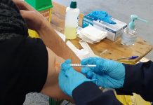Problèmes cardiaques et vaccins: des experts rassurent (détail) Problèmes cardiaques et vaccins: des experts rassurent (détail)