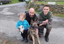 Aveyron : Un enfant de deux ans perdu dans un bois retrouvé grâce au chien des gendarmes (détail) Aveyron : Un enfant de deux ans perdu dans un bois retrouvé grâce au chien des gendarmes (détail)