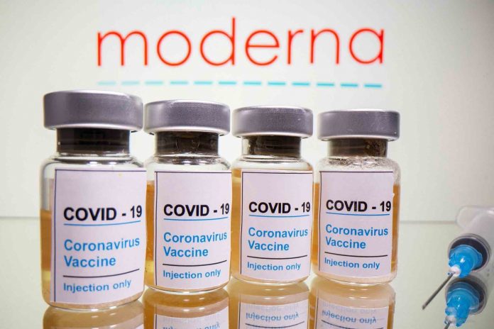 Coronavirus: Le vaccin Moderna débarque en pharmacie