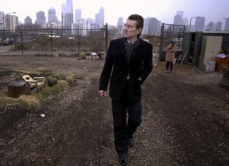 Mort dans un accident de bicyclette de l’architecte américain Helmut Jahn Mort dans un accident de bicyclette de l'architecte américain Helmut Jahn