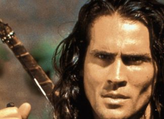 Mort de Joe Lara : l’acteur de Tarzan est décédé à 58 ans dans un accident d’avion (détail) Mort de Joe Lara : l’acteur de Tarzan est décédé à 58 ans dans un accident d'avion (détail)