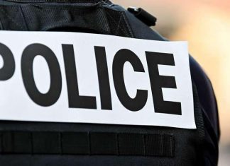 Moselle: une jeune femme tuée en pleine rue, son compagnon interpellé (détail) Moselle: une jeune femme tuée en pleine rue, son compagnon interpellé (détail)