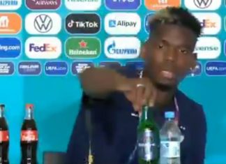 France-Allemagne: Pogba retire une bouteille de bière avant sa conférence de presse (Video) France-Allemagne: Pogba retire une bouteille de bière avant sa conférence de presse (Video)