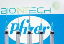 Vaccins Pfizer et Moderna : quel est le délai idéal entre les deux doses de vaccin ? Vaccins Pfizer et Moderna : quel est le délai idéal entre les deux doses de vaccin ?