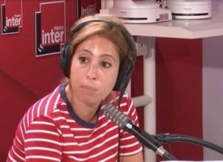 Léa Salamé : La journaliste confie avoir pleuré suite à l’interview de Carlos Ghosn (détail) Léa Salamé : La journaliste confie avoir pleuré suite à l'interview de Carlos Ghosn (détail)