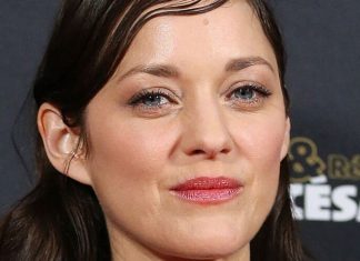 Marion Cotillard confrontée au harcèlement dans son métier : « Je n’ai pas su dire non » (détail) Marion Cotillard confrontée au harcèlement dans son métier : "Je n'ai pas su dire non" (détail)