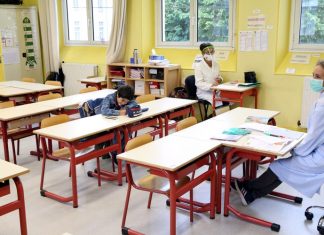 Coronavirus en France : Plus de 3000 classes fermées Coronavirus en France : Plus de 3000 classes fermées