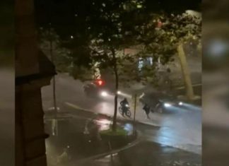 Intempéries – Tempête Aurore: 250.000 foyers privés d’électricité et le réseau SNCF perturbé Intempéries – Tempête Aurore: 250.000 foyers privés d’électricité et le réseau SNCF perturbé