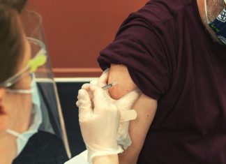 Coronavirus : vers une dose de rappel ouverte à tous pour répondre à la 5e vague Coronavirus : vers une dose de rappel ouverte à tous pour répondre à la 5e vague