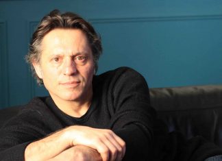 L’acteur français de théâtre et de cinéma Pierre Cassignard est mort à 56 ans L'acteur français de théâtre et de cinéma Pierre Cassignard est mort à 56 ans