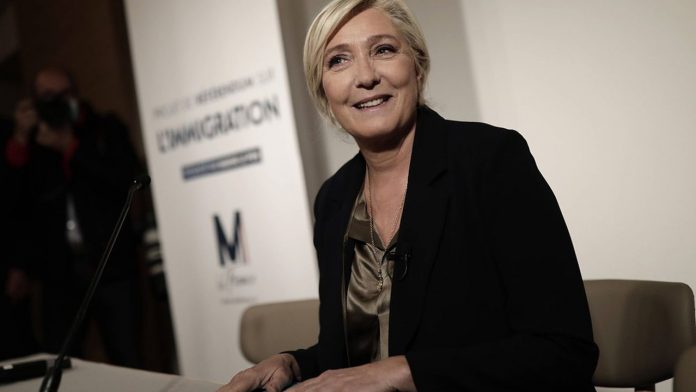 Le domicile de Marine Le Pen dégradé à son tour par des tags pro-Zemmour