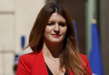 Marlène Schiappa et les « plans à trois » prix de l’humour politique 2021 Marlène Schiappa et les "plans à trois" prix de l'humour politique 2021