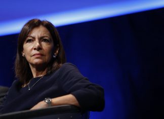 Présidentielle : Même face à Christiane Taubira, Anne Hidalgo maintiendra sa candidature Présidentielle : Même face à Christiane Taubira, Anne Hidalgo maintiendra sa candidature