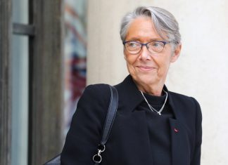 Smic: Elisabeth Borne prévoit une revalorisation supérieure à 0,6% au 1er janvier Smic: Elisabeth Borne prévoit une revalorisation supérieure à 0,6% au 1er janvier