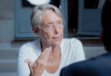 Coronavirus : le gouvernement veut prolonger le télétravail obligatoire pour 2 semaines Coronavirus : le gouvernement veut prolonger le télétravail obligatoire pour 2 semaines
