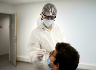 Coronavirus en France : plus de 116.000 nouveaux cas en 24 heures Coronavirus en France : plus de 116.000 nouveaux cas en 24 heures