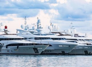 Guerre en Ukraine : deux nouveaux yachts russes immobilisés Guerre en Ukraine : deux nouveaux yachts russes immobilisés