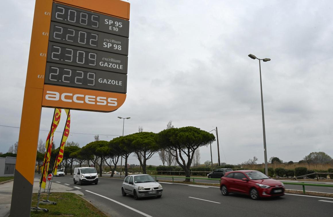 Les principaux carburants routiers ont passé la barre symbolique des deux euros le litre