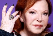Les obsèques de la chanteuse Régine : l’adieu des stars à la « Reine de la nuit » Les obsèques de la chanteuse Régine : l'adieu des stars à la "Reine de la nuit"